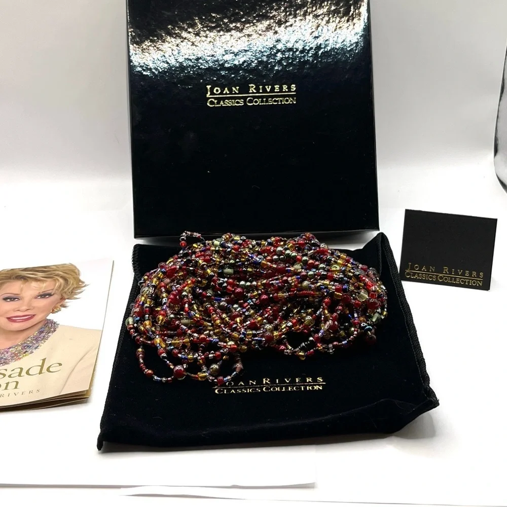 Joan Rivers torsade collection